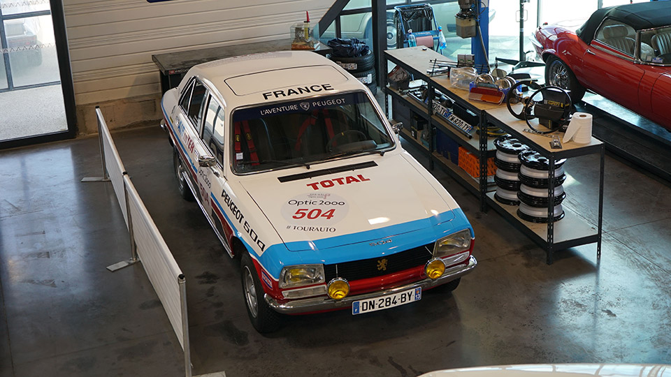 Tour Auto 2018 : deux Peugeot 504 engagées par la marque au lion !