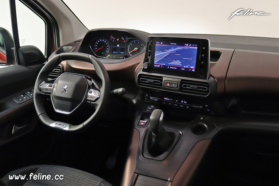 Photo intérieur i-Cockpit Peugeot Rifter (2018)