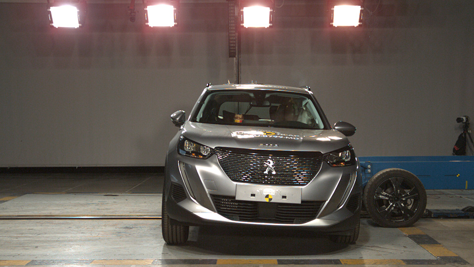 La nouvelle Peugeot 2008 II décroche 5 étoiles au crash test Euro NCAP !