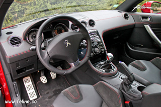 Intérieur Peugeot RCZ R