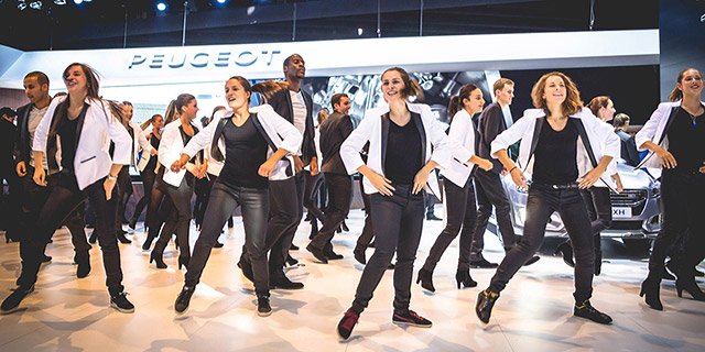 Flashmob Peugeot au Mondial de l'Automobile de Paris 2014