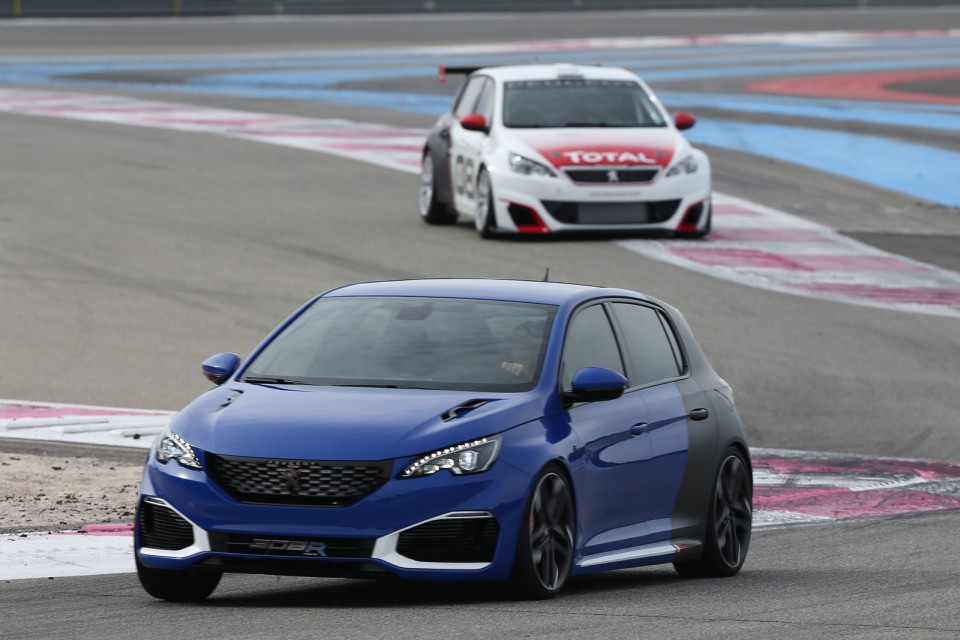 Photo Peugeot 308 R HYbrid, 308 GTi et 308 Racing Cup - Castelle