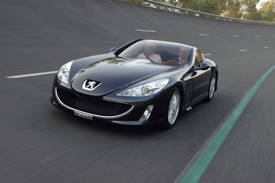 Photo officielle Peugeot 907 Concept (2004)