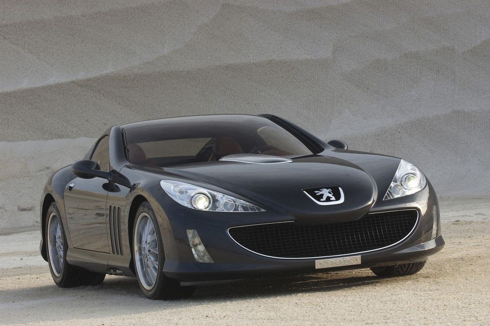 Photo officielle Peugeot 907 Concept (2004)