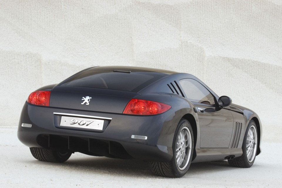 Photo officielle Peugeot 907 Concept (2004)