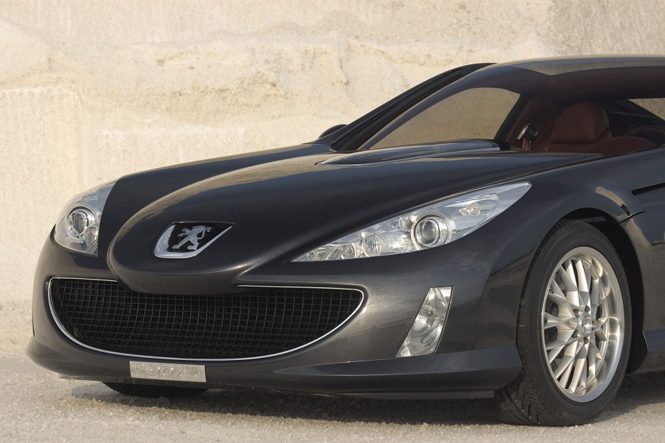 Photo officielle Peugeot 907 Concept (2004)