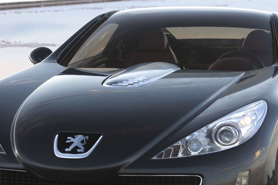 Photo officielle Peugeot 907 Concept (2004)