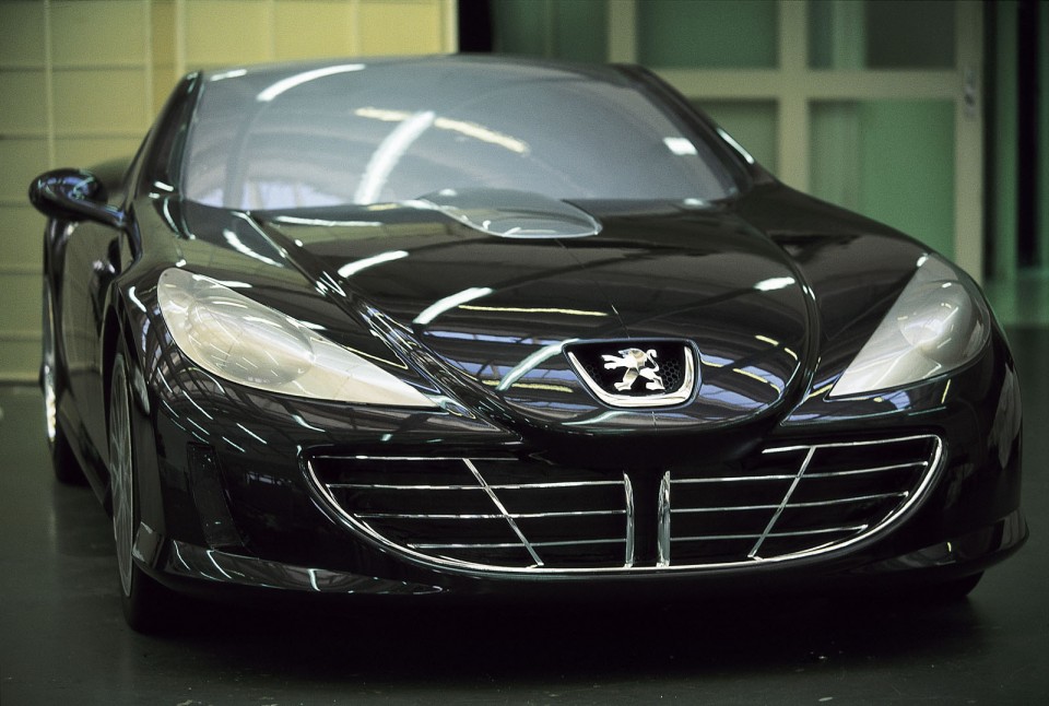 Photo officielle Peugeot 907 Concept (2004)