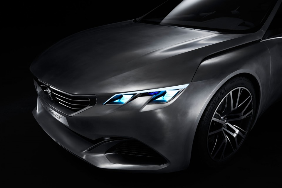 Photo face avant Peugeot Exalt Concept (2014)