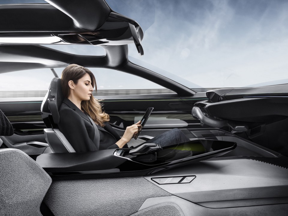 Photo intérieur Responsive i-Cockpit Peugeot Instinct Concept C