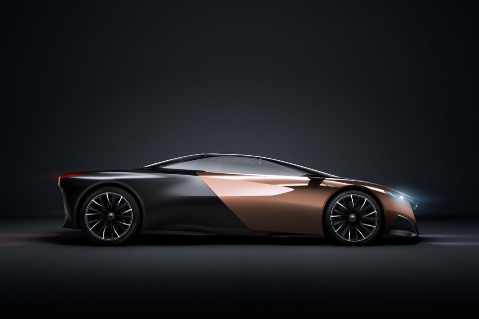 Photo profil statique Peugeot Onyx Concept Car (2012) - 1-009