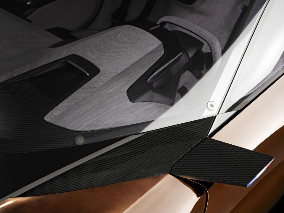 Photo détail carbone Peugeot Onyx Concept Car (2012) - 1-018