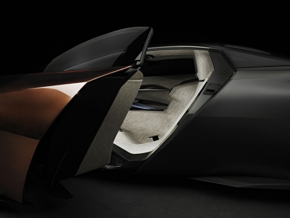 Photo portière ouverte Peugeot Onyx Concept Car (2012) - 1-021