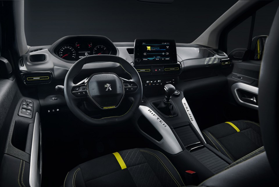 Photo intérieur Peugeot Rifter 4x4 Concept Car 2018