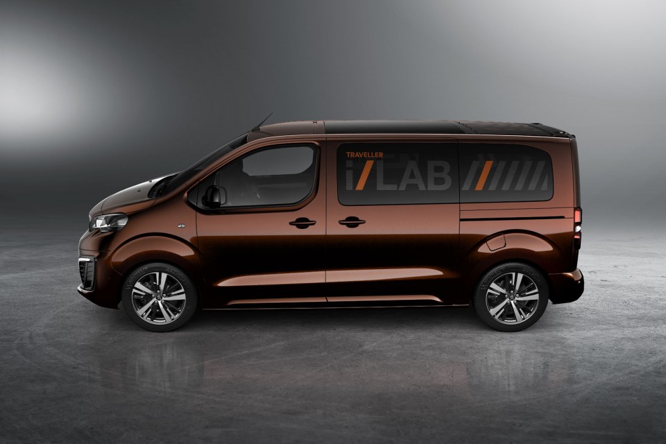 Photo officielle profil Peugeot Traveller i-Lab Concept (2016)