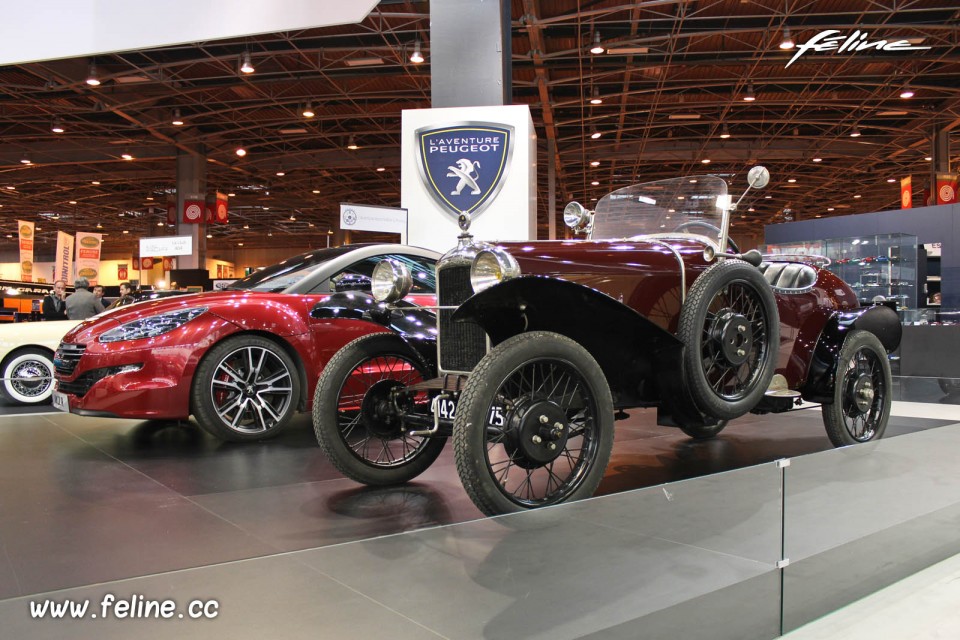 Photo Peugeot RCZ R (2013) et Peugeot 172 R Grand Sport (1926) - Salon Rétromobile 2014