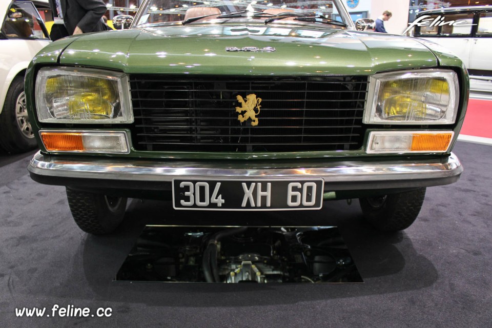 Photo Peugeot 304 S Cabriolet (1975) - Salon Rétromobile 2014