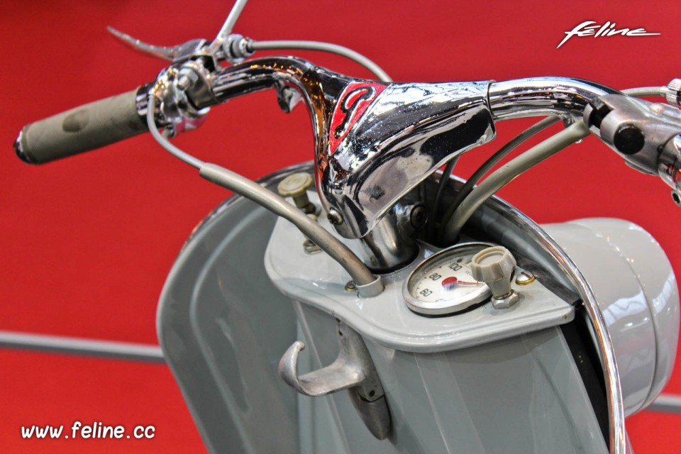 Photo Peugeot S 57 B (1955) - Salon Rétromobile 2014