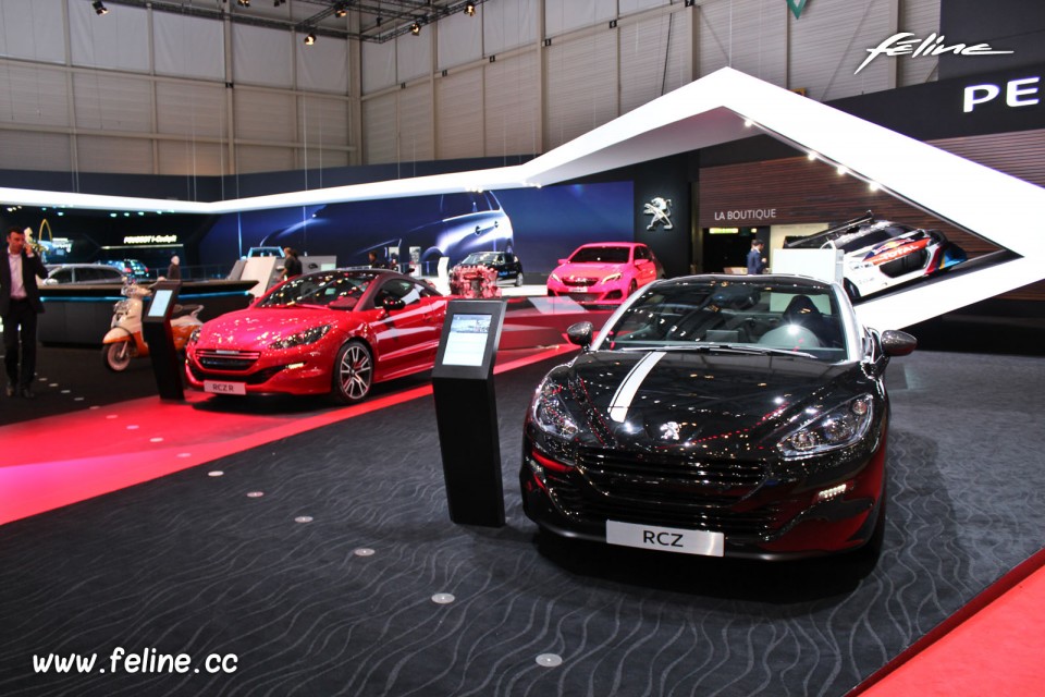 Photo Peugeot RCZ Noir Perla Nera - Salon de Genève 2014