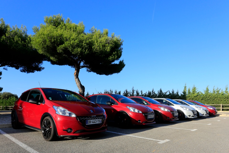 Peugeot 208 GTi 30th - MyPeugeot RCZ R au Castellet (Octobre 201