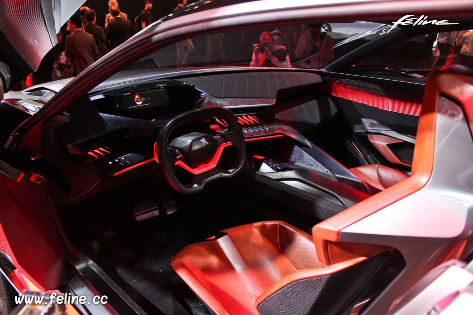 Photo habitacle Peugeot Quartz Concept (2014) - Salon de Paris 2