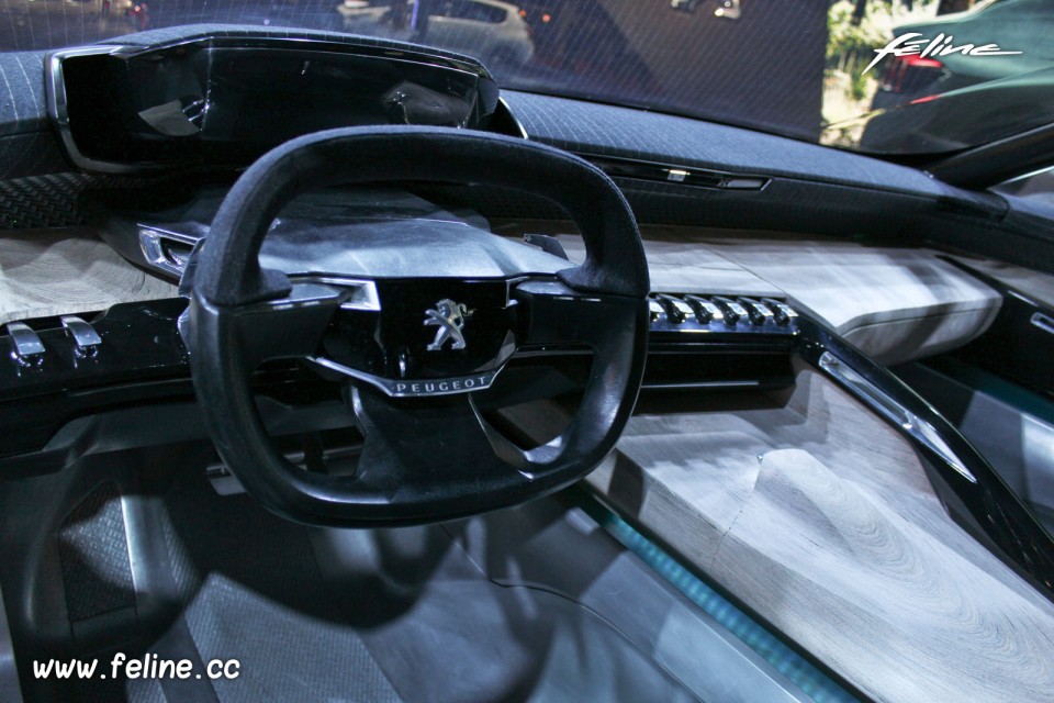 Photo intérieur Peugeot Exalt Concept (2014) - Salon de Paris 2