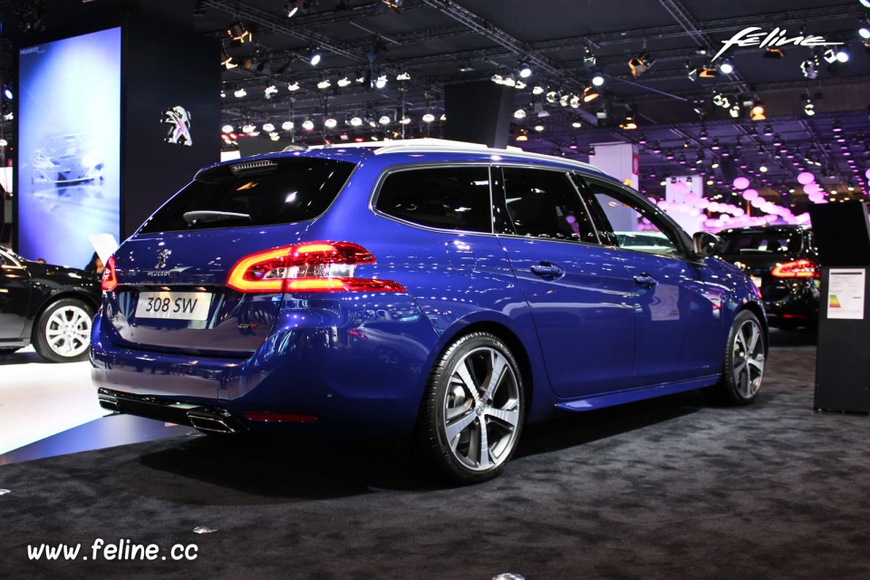 Photo Peugeot 308 SW GT Bleu Magnetic - Salon de Paris 2014