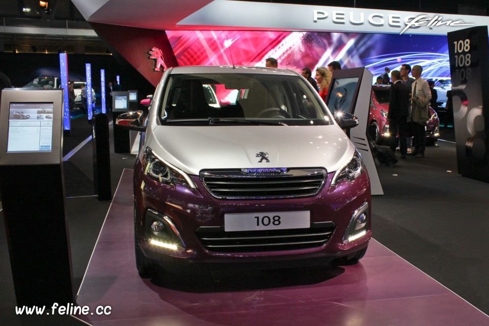 Photo Peugeot 108 Allure Red Purple / Gris Gallium - Salon de Pa