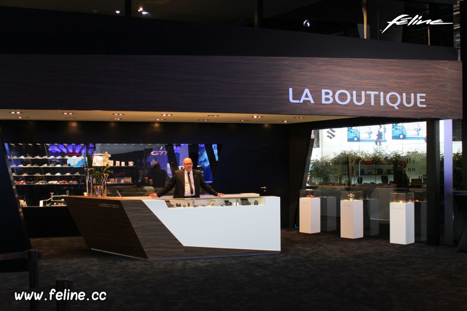 Photo Boutique Peugeot - Salon de Paris 2014