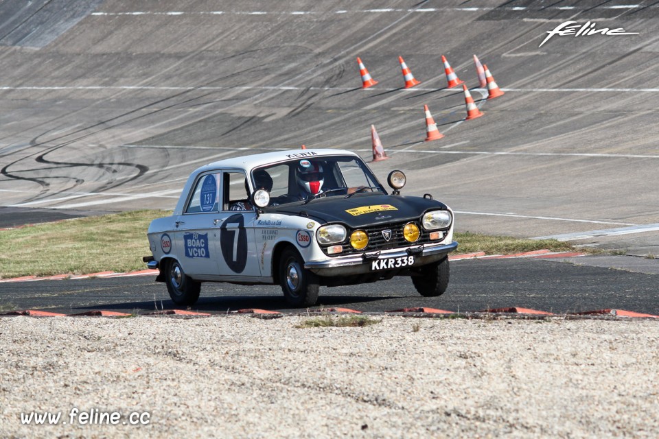 Photo Peugeot 204 East African Safari Rally - Les Grandes Heures