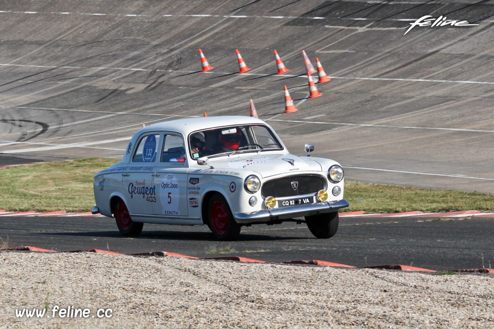 Photo Peugeot 403 - Les Grandes Heures Automobiles 2016