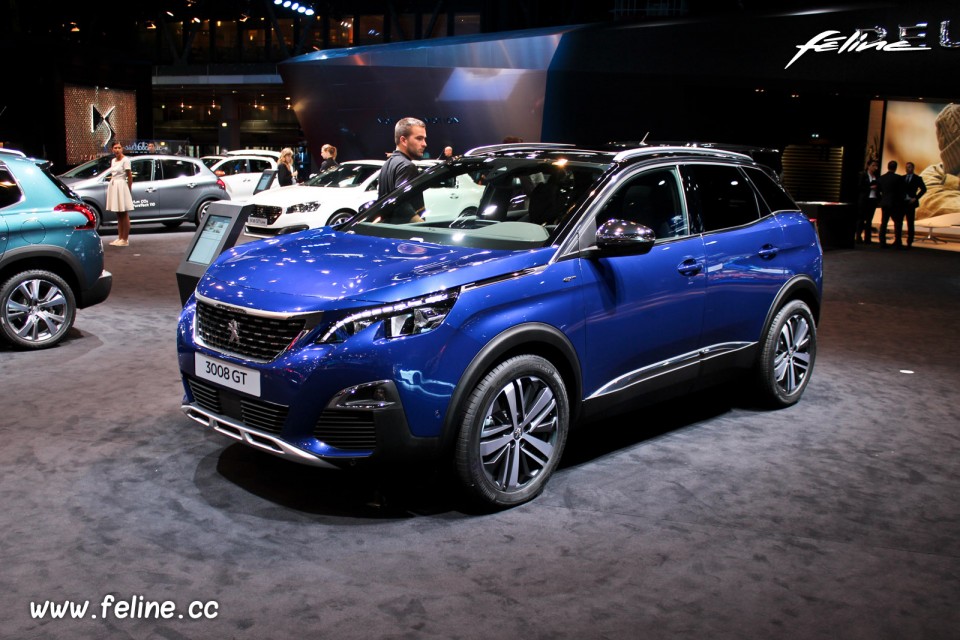 Photo Peugeot 3008 II Bleu Magnetic - Salon de Paris 2016