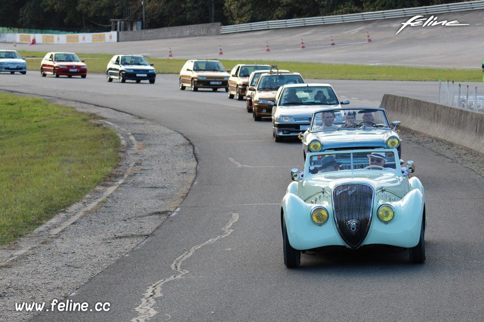 Photo Peugeot 402 Spécial Sport - Les Grandes Heures Automobile