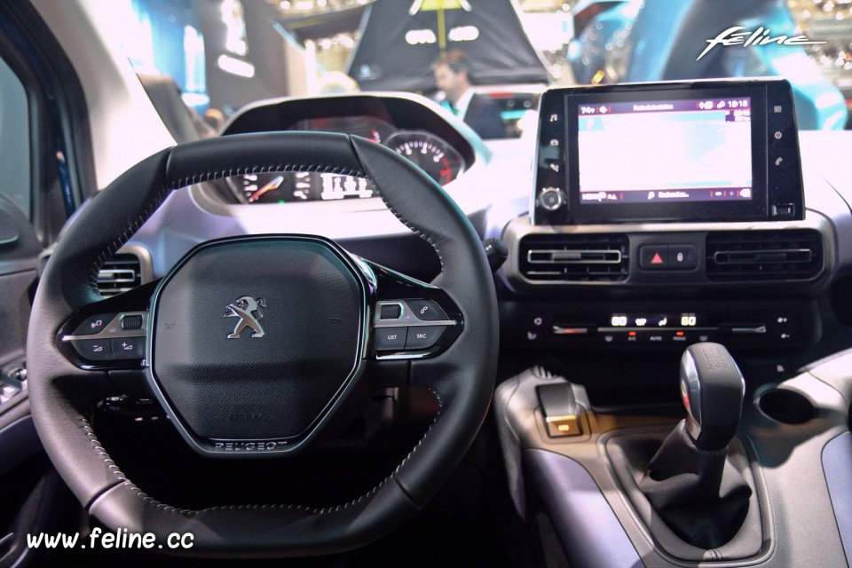 Photo intérieur Peugeot Rifter - Salon de Genève 2018