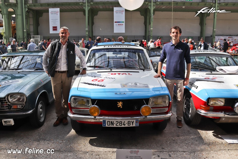 Photo M. Sentis et G. Demoulin Peugeot 504 Berline 1976 - Paris