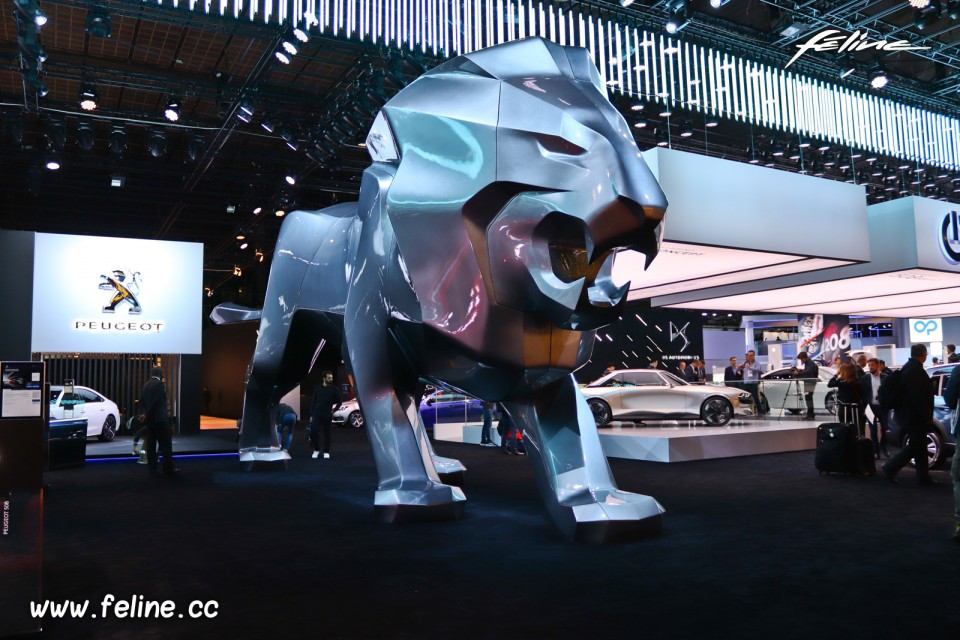 Photo Lion Monumental Peugeot - Salon de Paris 2018