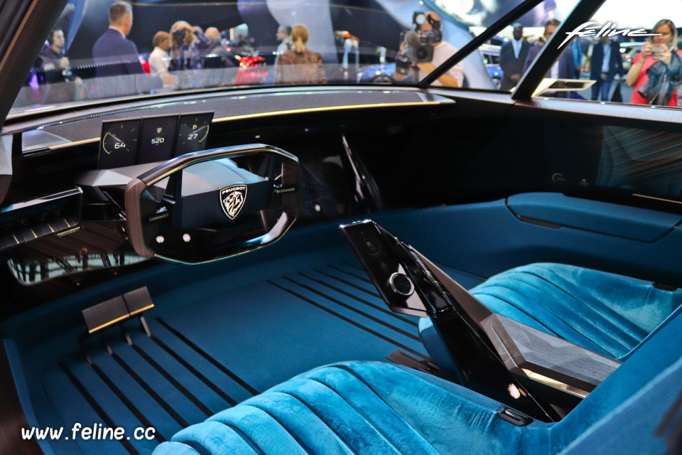 Photo intérieur Peugeot e-Legend Concept - Salon de Paris 2018