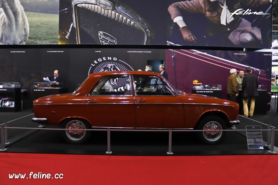 Photo Peugeot 304 Berline (1969) - Salon Rétromobile 2019