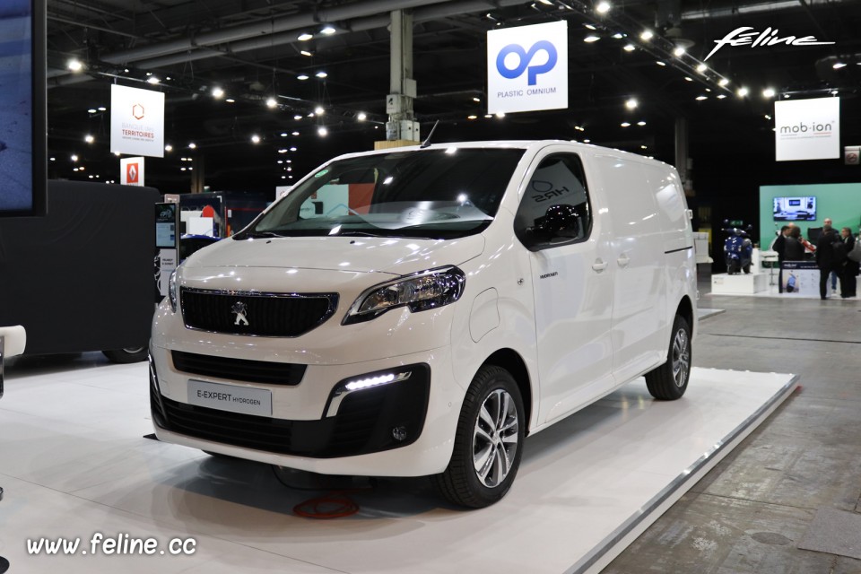 Photo Peugeot e-Expert Hydrogen - Salon Mondial de l'Auto Paris