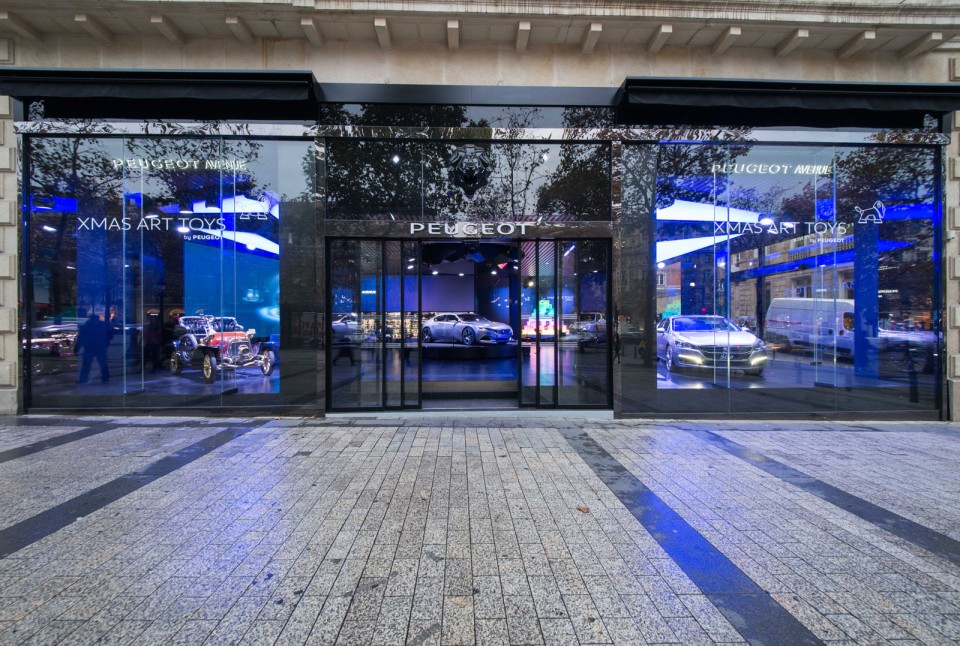 Vitrine Peugeot Avenue Paris Noël - Novembre 2014