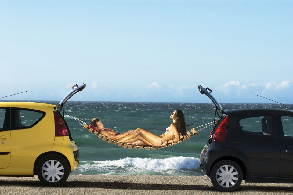 Photo plage Peugeot 107 Jaune Citrus & Noir Caldera - 1-021