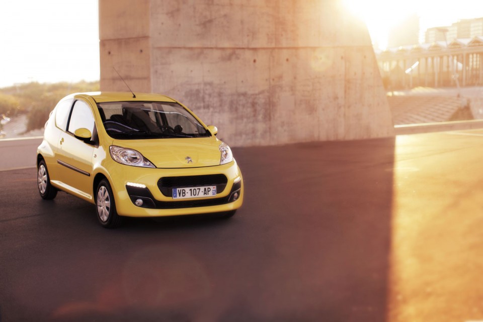 Photo Peugeot 107 Jaune Citrus - 1-004