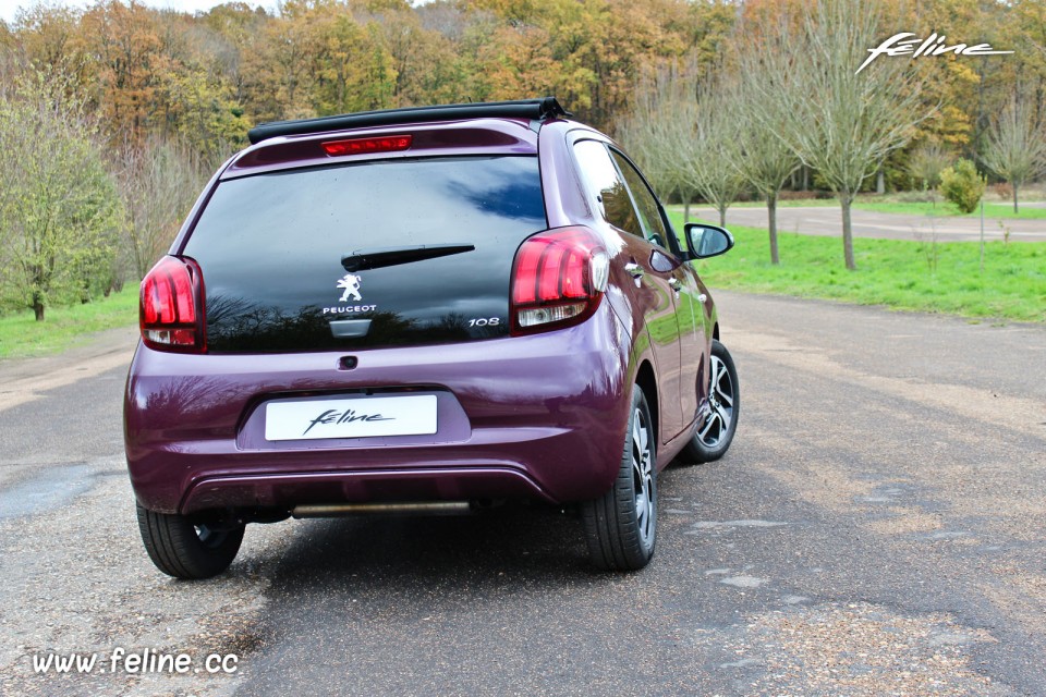 Photo Peugeot 108 Allure Top Red Purple