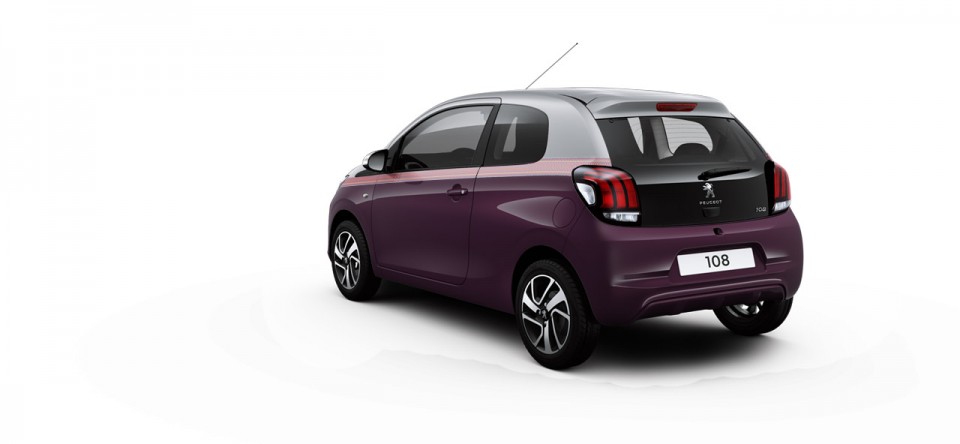 Photo 3/4 arrière Peugeot 108 I bi-colore Gris Gallium / Red Purple