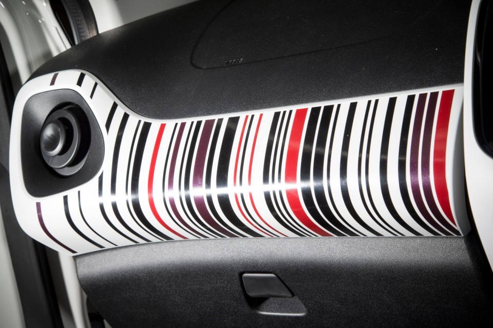 Photo planche de bord Barcode Peugeot 108 Allure (UK)