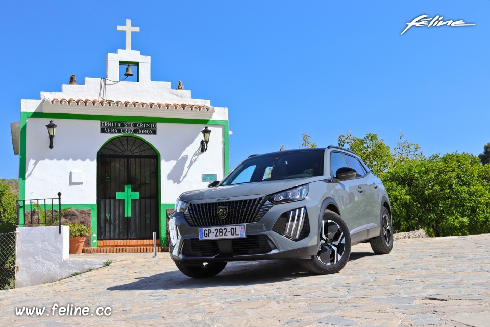 Photo essai Peugeot e-2008 II restylée Allure Electrique 156 (2023)