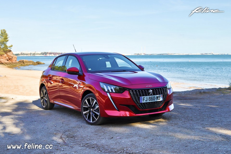 Photo 3/4 avant Peugeot 208 II Allure (2019)