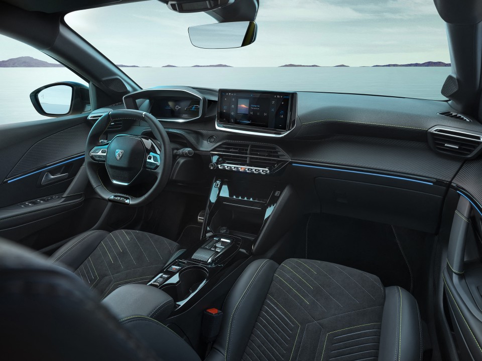 Photo intérieur Peugeot e-208 II restylée (2023)