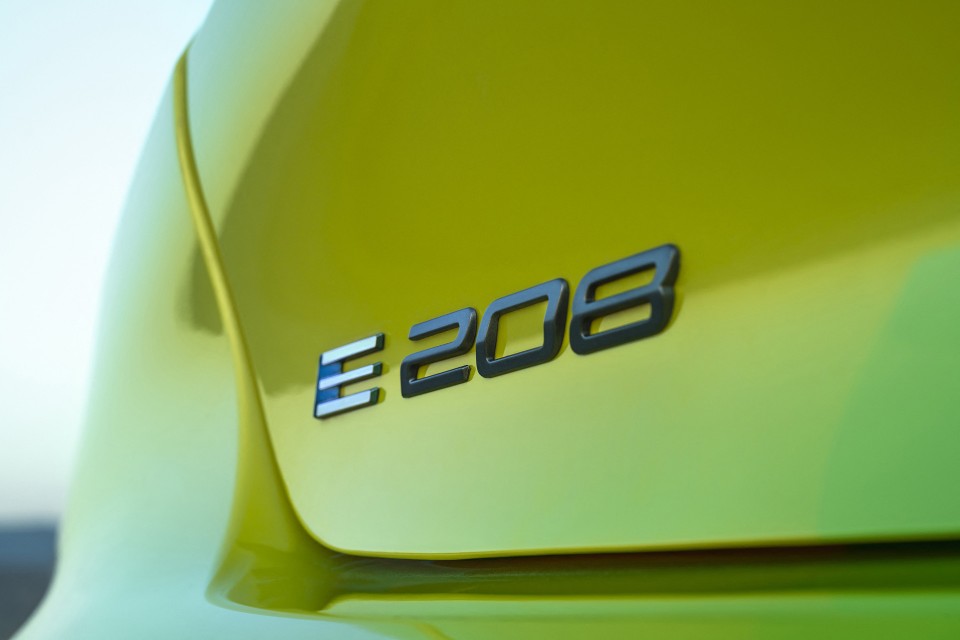 Photo logo e-208 Peugeot e-208 II restylée (2023)