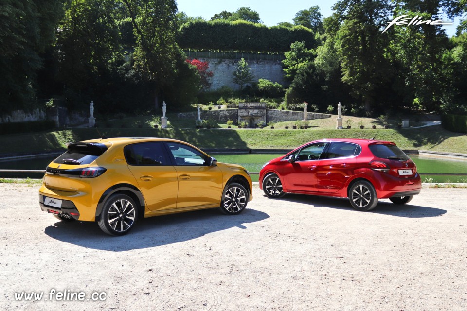 Photo comparatif 3/4 arrière Peugeot 208 I Allure et Peugeot 20